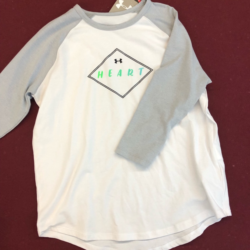 NWT Girls Under Armour LS Shirt